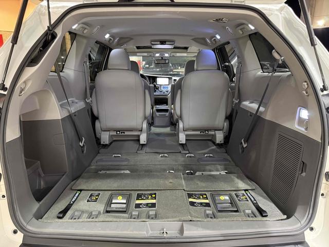 シエナ XLE グレー内装 ウインカー付き電動格納ドアミラー 純正18インチAW サンルーフ スマートキー&プッシュスタート 両側パワースライドドア&パワーバックドア ALPINE9インチフルセグナビ フリップダウン(12枚目)