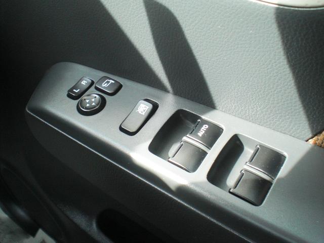 モコ Ｘ　ＦＯＵＲ　車検２年　ＣＤ　ＵＳＢ　スマートキー　プッシュスタート　シートヒーター　電動格納ミラー　バックモニター　スタッドレスタイヤ　４ＷＤ（10枚目）