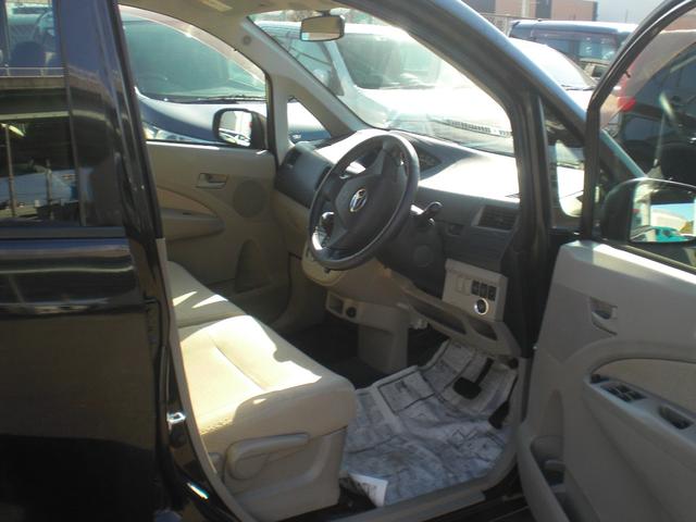 ムーヴ Ｘリミテッド　車検２年　ナビ　ＴＶ　ＣＤ　プッシュスタート　電動格納ミラー　内外装クリーニング済（8枚目）