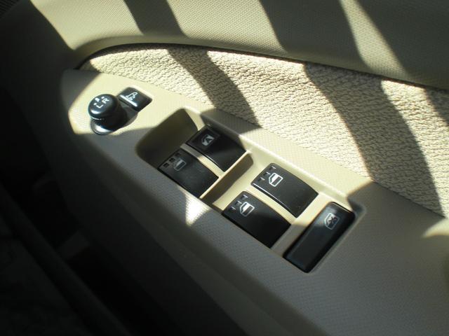 ムーヴ Ｘリミテッド　車検２年　ナビ　ＴＶ　ＣＤ　プッシュスタート　電動格納ミラー　内外装クリーニング済（13枚目）