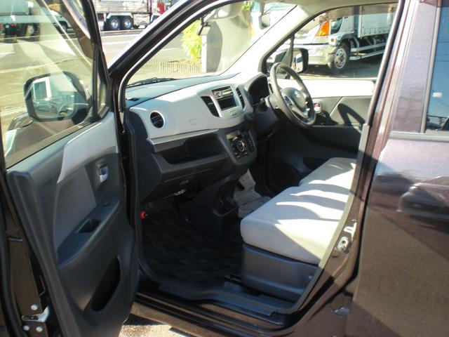 ワゴンＲ ＦＺ　車検２年　プッシュスタート　ステアリングスイッチ　シートヒーター　ドライブレコーダー　１４インチ社外アルミ　スタッドレスタイヤ　内外装クリーニング済（9枚目）