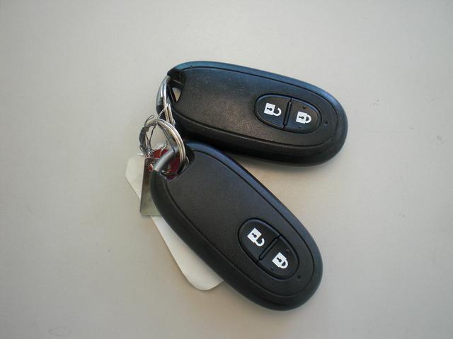 ワゴンＲ ＦＺ　車検２年　プッシュスタート　ステアリングスイッチ　シートヒーター　ドライブレコーダー　１４インチ社外アルミ　スタッドレスタイヤ　内外装クリーニング済（16枚目）