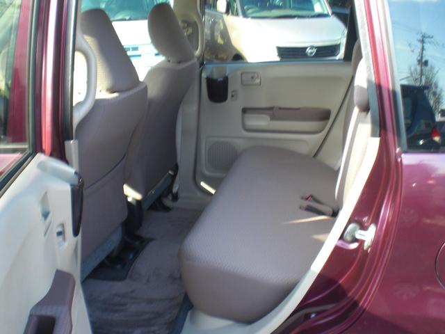 ライフ 車検2年 4WD車 バックカメラ 電動格納ミラー オートエアコン ナビ ワンセグTV CD DVD再生 Bluetooth ETC スマートキー 内外装クリーニング済(9枚目)