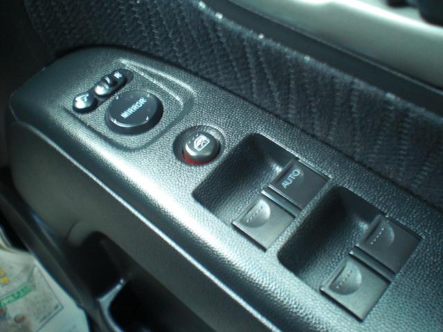 ゼストスパーク Ｗ　車検２年　ワンセグ＆ＤＶＤ視聴可　ナビ　スマートキー　１４インチ純正アルミ　内外装クリーニング済（15枚目）