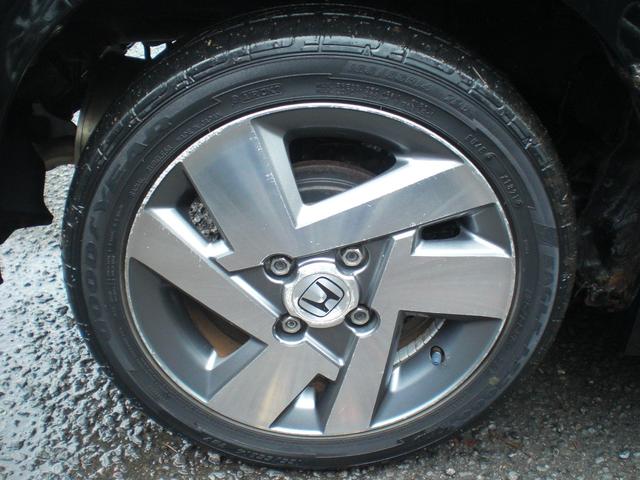 ゼストスパーク Ｗ　車検２年　ワンセグ＆ＤＶＤ視聴可　ナビ　スマートキー　１４インチ純正アルミ　内外装クリーニング済（16枚目）