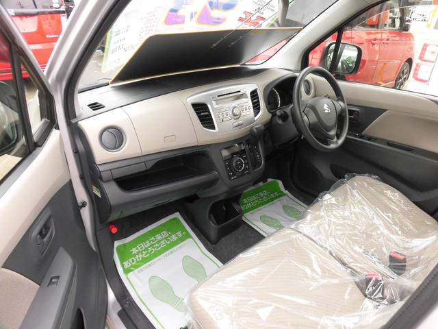ワゴンＲ ＦＸ　４ＷＤ　純正ＣＤコンポ　キーレス　シートヒーター　オートエアコン　パワステ　純正ホイールキャップ　パワーウィンドウ　アイドリングストップ（10枚目）