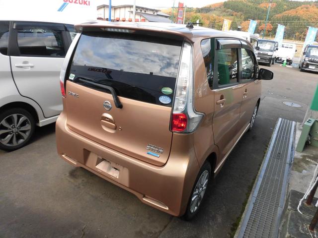 デイズ ハイウェイスターX Vセレクション+セーフティII 4WD 純正ナビ 全方位カメラ ETC ドライブレコーダー シートヒーター オートエアコン パワステ オートライト 純正アルミホイール(6枚目)