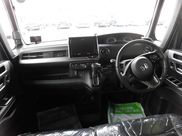 N-BOXカスタム Lターボ スタイル+ブラック 4WD ナビ バックカメラ ETC ドライブレコーダー 両側パワースライドドア クルーズコントロール オートエアコン オートライト(3枚目)