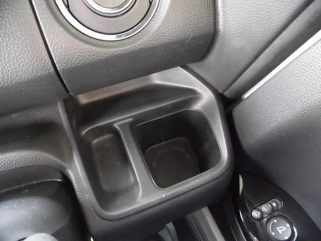 N-BOXカスタム Lターボ スタイル+ブラック 4WD ナビ バックカメラ ETC ドライブレコーダー 両側パワースライドドア クルーズコントロール オートエアコン オートライト(29枚目)