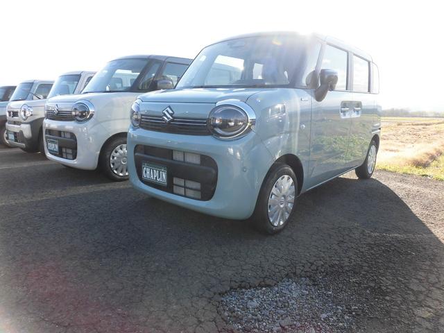 ワゴンRスマイル ハイブリッドS 4WD 届出済み未使用車 セーフティサポート付き 左側パワースライドドア ツートンカラー プッシュスタート オートライト オートエアコン パワステ(4枚目)