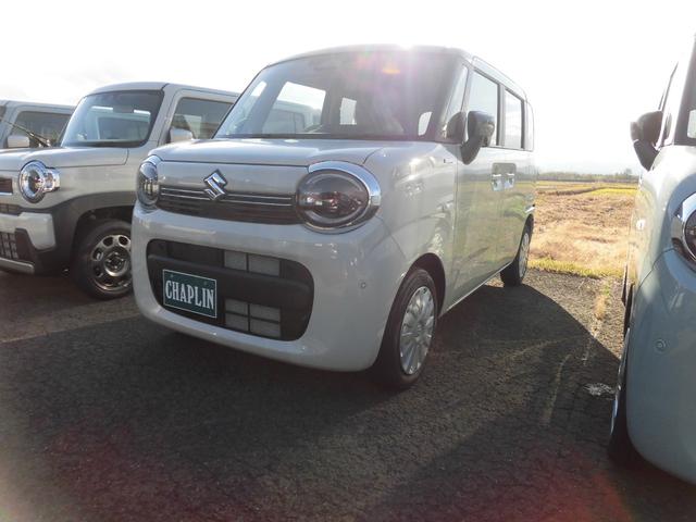 ワゴンＲスマイル ハイブリッドＳ　４ＷＤ　届出済み未使用車　セーフティサポート付き　ツートンカラー　左側パワースライドドア　プッシュスタート　オートライト　オートエアコン　パワステ（4枚目）