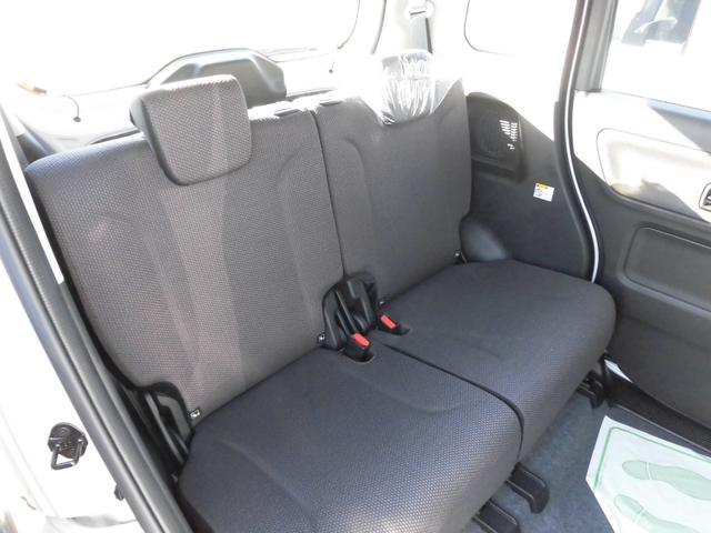 ワゴンＲスマイル ハイブリッドＳ　４ＷＤ　届出済み未使用車　セーフティサポート付き　ツートンカラー　左側パワースライドドア　プッシュスタート　オートライト　オートエアコン　パワステ（12枚目）