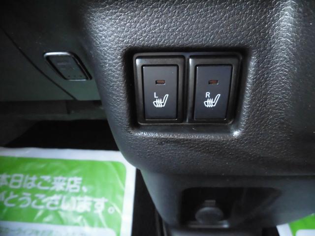 スペーシアカスタム ハイブリッドＸＳターボ　４ＷＤ　ナビ　ＥＴＣ　両側パワースライドドア　プッシュスタート　クルーズコントロール　ターボ　オートライト　オートエアコン　シートヒーター（17枚目）