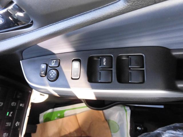 ソリオ ハイブリッドMX 4WD 登録済み未使用車 セーフティサポート付き 左側パワースライドドア LEDヘッドライト オートライト オートエアコン(30枚目)