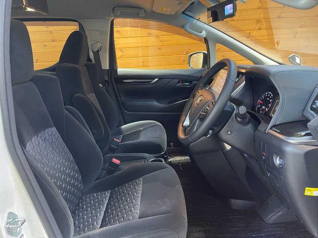 アルファード ２．５Ｓ　ラグジュアリーホワイトパール／４ＷＤ／寒冷地仕様／禁煙車／アルパインビッグＸ１０型ナビ／後席モニター／プリクラッシュセーフティ／純正アルミ付属／エンジンスターター付／コーナーセンサー付（22枚目）