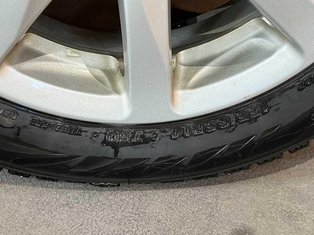 タント Ｇ　４ＷＤ／禁煙車／電動スライドドア／社外ＬＥＤヘッドライト／純正アルミスタッドレス／社外ＨＤＤナビ／オートエアコン／電動格納ミラー／スマートキー／エンジンスターター付属（50枚目）