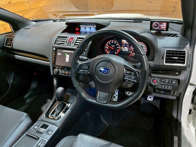 ＷＲＸ Ｓ４ ２．０ＧＴ－Ｓアイサイト　禁煙車／後期モデル／スタッドレス付属／エンジンスターター／純正８型ナビ／Ｂｌｕｅｔｏｏｔｈ接続／ブラインドスポットモニター／ＵＳＢ電源／ＥＴＣ２．０／クリアランスソナー／ＲＡＹＳ１８インチ鍛造ホイール（32枚目）