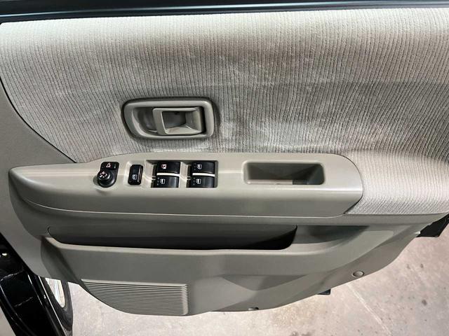 アトレーワゴン カスタムターボＲ　４ＷＤ／ターボ／両側スライドドア／オートエアコン／パワーウィンドウ／エアバッグ／パワーステアリング／純正ＣＤオーディオ／キーレスエントリー／リアワイパー（27枚目）