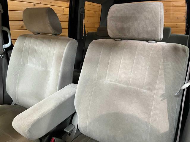 アトレーワゴン カスタムターボＲ　４ＷＤ／ターボ／両側スライドドア／オートエアコン／パワーウィンドウ／エアバッグ／パワーステアリング／純正ＣＤオーディオ／キーレスエントリー／リアワイパー（32枚目）