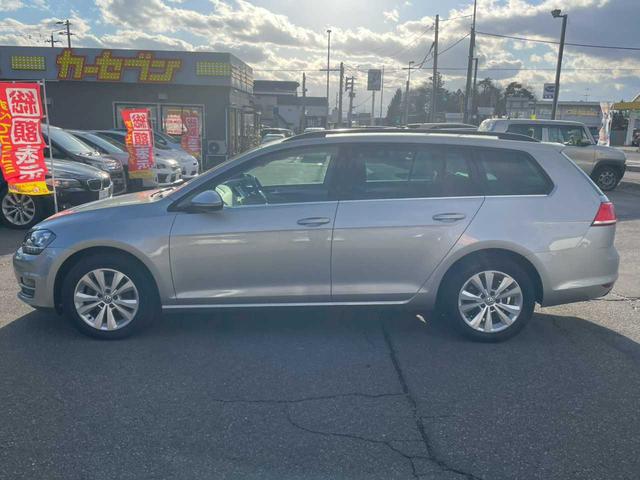 ゴルフヴァリアント ＴＳＩコンフォートラインブルーモーションテクノロジー　保証書／スタッドレス付属／純正ナビ／Ｂｌｕｅｔｏｏｔｈ接続／ＥＴＣ／ルーフレール／オートライト／アイドリングストップ／キーレスエントリー／純正アルミ（14枚目）