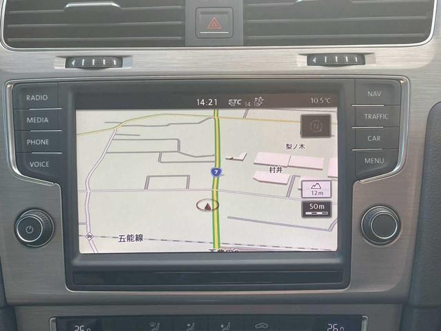 ゴルフヴァリアント ＴＳＩコンフォートラインブルーモーションテクノロジー　保証書／スタッドレス付属／純正ナビ／Ｂｌｕｅｔｏｏｔｈ接続／ＥＴＣ／ルーフレール／オートライト／アイドリングストップ／キーレスエントリー／純正アルミ（20枚目）