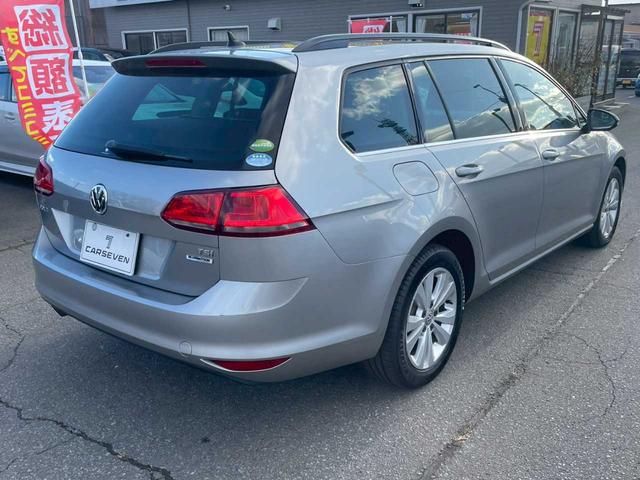 ゴルフヴァリアント ＴＳＩコンフォートラインブルーモーションテクノロジー　保証書／スタッドレス付属／純正ナビ／Ｂｌｕｅｔｏｏｔｈ接続／ＥＴＣ／ルーフレール／オートライト／アイドリングストップ／キーレスエントリー／純正アルミ（48枚目）