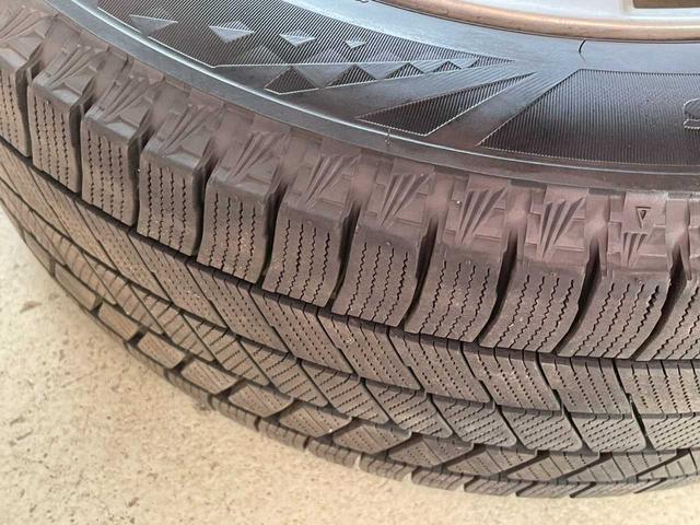 ゴルフヴァリアント ＴＳＩコンフォートラインブルーモーションテクノロジー　保証書／スタッドレス付属／純正ナビ／Ｂｌｕｅｔｏｏｔｈ接続／ＥＴＣ／ルーフレール／オートライト／アイドリングストップ／キーレスエントリー／純正アルミ（50枚目）