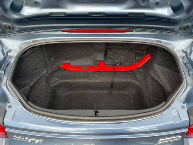 ロードスター Ｓスペシャルパッケージ　Ｓ　スペシャルパッケージ／６速ＭＴ／ＨＫＳマフラー／ＨＫＳサスペンション／ＥＮＫＥＩホイール（23枚目）