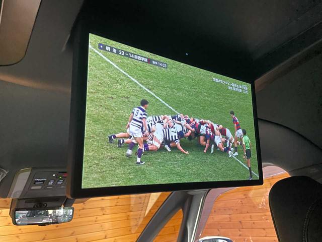 アルファード Ｚ　禁煙車／ユニバーサルステップ／１４型ディスプレイナビ／後席モニター／全周囲モニター／４ＷＤ／ＢＳＭ／ＥＴＣ２．０／電動リアゲート／ムーンルーフ／おくだけ充電／／ＵＳＢ　Ｔｙｐｅ－Ｃ／地デジ（4枚目）