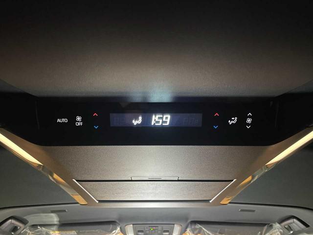 アルファード Ｚ　禁煙車／ユニバーサルステップ／１４型ディスプレイナビ／後席モニター／全周囲モニター／４ＷＤ／ＢＳＭ／ＥＴＣ２．０／電動リアゲート／ムーンルーフ／おくだけ充電／／ＵＳＢ　Ｔｙｐｅ－Ｃ／地デジ（21枚目）