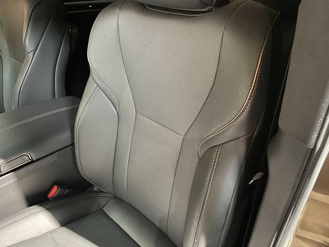 アルファード Ｚ　禁煙車／ユニバーサルステップ／１４型ディスプレイナビ／後席モニター／全周囲モニター／４ＷＤ／ＢＳＭ／ＥＴＣ２．０／電動リアゲート／ムーンルーフ／おくだけ充電／／ＵＳＢ　Ｔｙｐｅ－Ｃ／地デジ（35枚目）