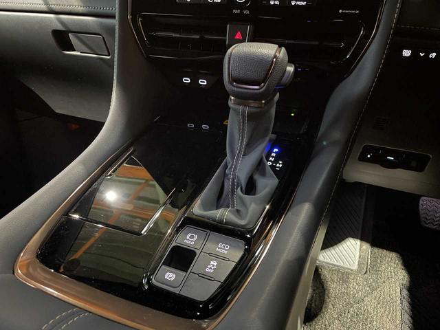 アルファード Ｚ　禁煙車／ユニバーサルステップ／１４型ディスプレイナビ／後席モニター／全周囲モニター／４ＷＤ／ＢＳＭ／ＥＴＣ２．０／電動リアゲート／ムーンルーフ／おくだけ充電／／ＵＳＢ　Ｔｙｐｅ－Ｃ／地デジ（42枚目）