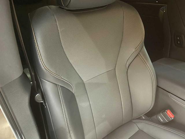 アルファード Ｚ　禁煙車／ユニバーサルステップ／１４型ディスプレイナビ／後席モニター／全周囲モニター／４ＷＤ／ＢＳＭ／ＥＴＣ２．０／電動リアゲート／ムーンルーフ／おくだけ充電／／ＵＳＢ　Ｔｙｐｅ－Ｃ／地デジ（47枚目）