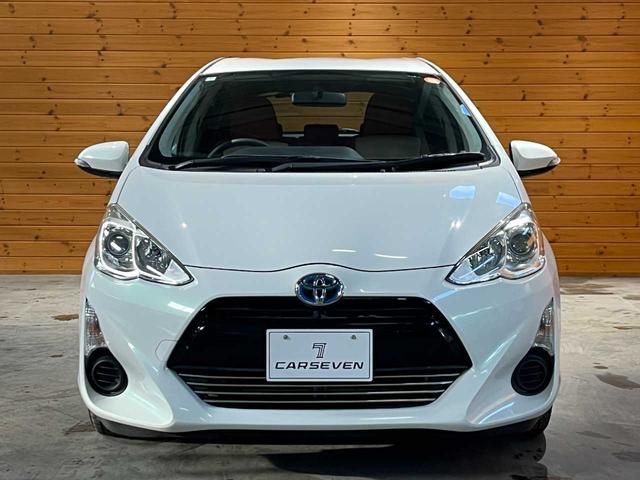 アクア Ｓ　禁煙車／中期モデル／カロッツェリアメモリーナビ／電動格納ミラー／車両接近通報装置／横滑り防止機能／オートライト／オートエアコン／社外アルミスタッドレス装着（6枚目）