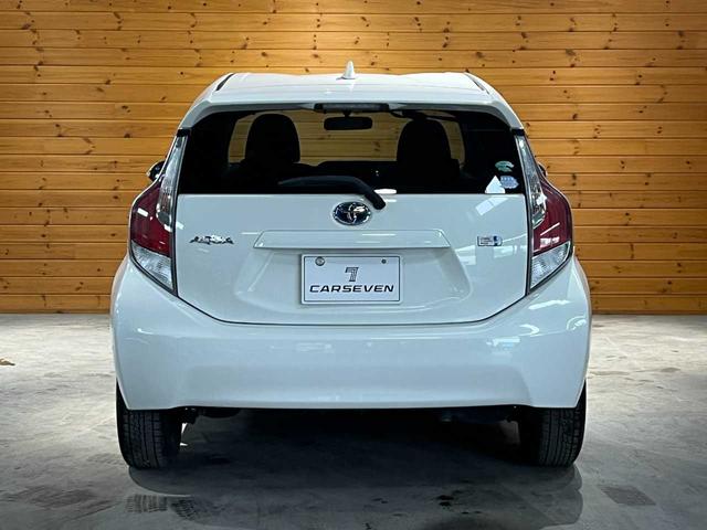 アクア Ｓ　禁煙車／中期モデル／カロッツェリアメモリーナビ／電動格納ミラー／車両接近通報装置／横滑り防止機能／オートライト／オートエアコン／社外アルミスタッドレス装着（15枚目）