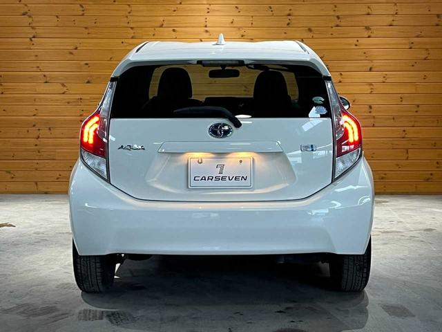 アクア Ｓ　禁煙車／中期モデル／カロッツェリアメモリーナビ／電動格納ミラー／車両接近通報装置／横滑り防止機能／オートライト／オートエアコン／社外アルミスタッドレス装着（16枚目）