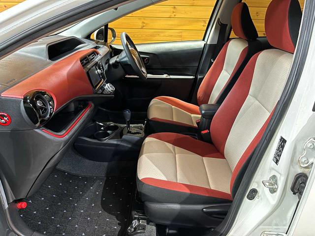 アクア Ｓ　禁煙車／中期モデル／カロッツェリアメモリーナビ／電動格納ミラー／車両接近通報装置／横滑り防止機能／オートライト／オートエアコン／社外アルミスタッドレス装着（25枚目）