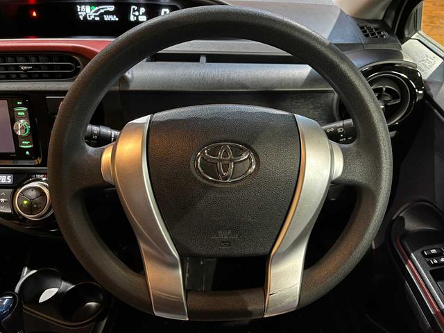 アクア Ｓ　禁煙車／中期モデル／カロッツェリアメモリーナビ／電動格納ミラー／車両接近通報装置／横滑り防止機能／オートライト／オートエアコン／社外アルミスタッドレス装着（36枚目）