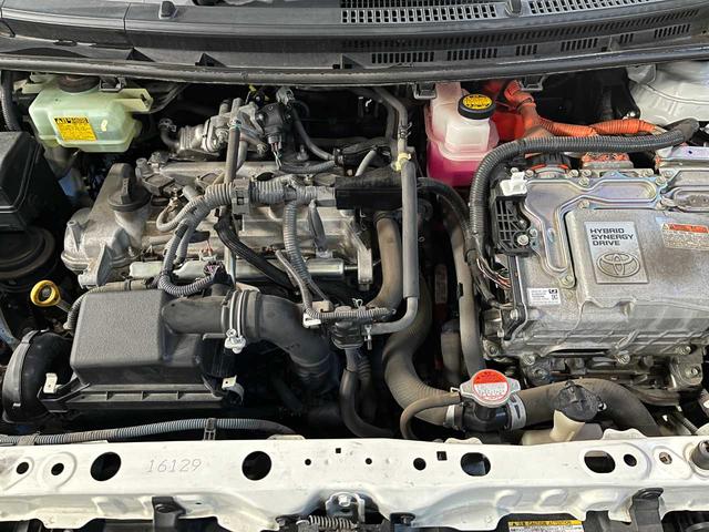 アクア Ｓ　禁煙車／中期モデル／カロッツェリアメモリーナビ／電動格納ミラー／車両接近通報装置／横滑り防止機能／オートライト／オートエアコン／社外アルミスタッドレス装着（48枚目）