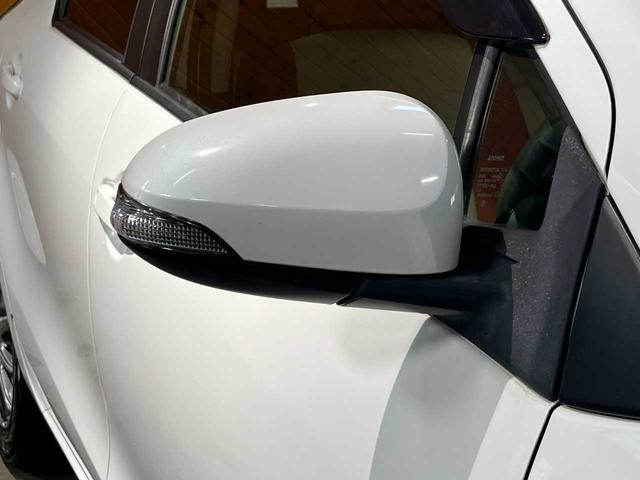 アクア Ｓ　禁煙車／中期モデル／カロッツェリアメモリーナビ／電動格納ミラー／車両接近通報装置／横滑り防止機能／オートライト／オートエアコン／社外アルミスタッドレス装着（57枚目）