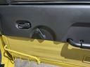 　禁煙車／５速マニュアル／カラーパンプキンイエロー／アルミホイール／エアコン／スペアタイヤ付属（25枚目）