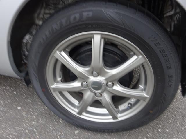 アクア S ナビTV バックカメラ Bluetooth 横滑り防止システム キーレスエントリー アルミホイール フォグランプ フロアオートマ(8枚目)