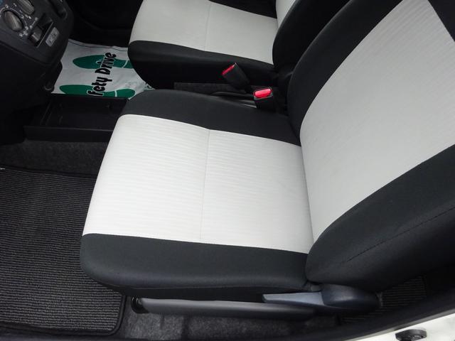 ミライース Ｌ　ＳＡＩＩＩ　４ＷＤ　衝突被害軽減ブレーキシステム　クリアランスソナー　横滑り防止システム　アイドリングストップ　ＣＤプレーヤー　キーレスエントリー　オートマ（9枚目）