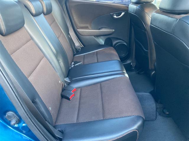 フィットシャトル 15X 4WD 5速AT バックカメラ ETC(14枚目)