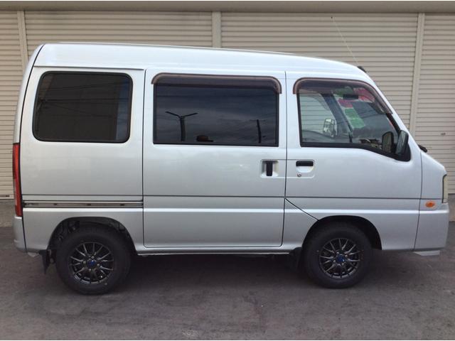 トランスポーター マニュアル切り替え4WD走行86000kmパワステエアコンパワステパワーウィンド運転席エアバック衝突安全ボディーキーレス純正オーディオ純正ドアバイザーライトレベライザー社外カロッツェリアHDDナビ(11枚目)
