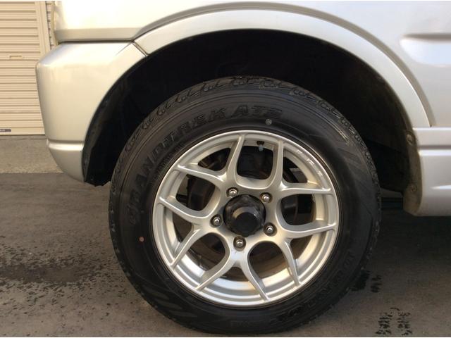 FISフリースタイルワールドカップリミテッド マニュアル切替4WD車検6年2月走行142500KMタイミングチェーン・AC・PS・PW・WEバック・Wエアバック・ABS・キーレス社外HDDナビ純正ドアバイザーフロアマット・シートヒーター・ETC(20枚目)