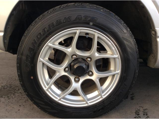 FISフリースタイルワールドカップリミテッド マニュアル切替4WD車検6年2月走行142500KMタイミングチェーン・AC・PS・PW・WEバック・Wエアバック・ABS・キーレス社外HDDナビ純正ドアバイザーフロアマット・シートヒーター・ETC(21枚目)