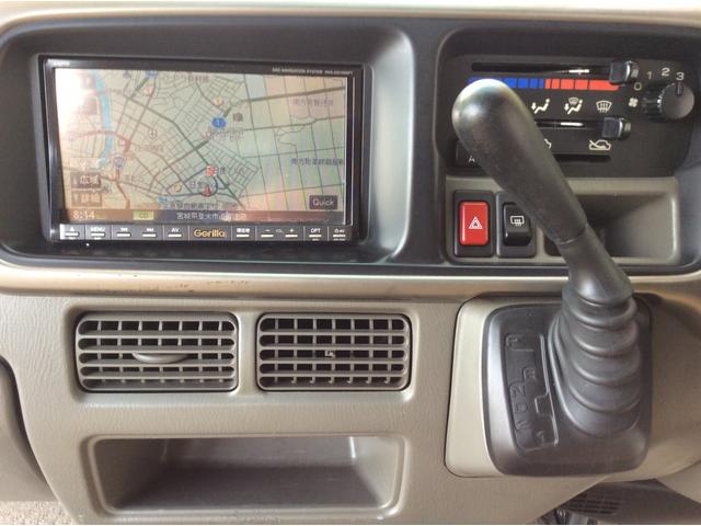 ベースグレード オートマ4WD走行106200kmパワステ・エアコン・パワーウィンド・社外ナビ・リフトアップ車・社外15インチアルミ・リヤヒーター電動角度調整ドアミラー・純正フロアマット・純正ドアバイザー(71枚目)
