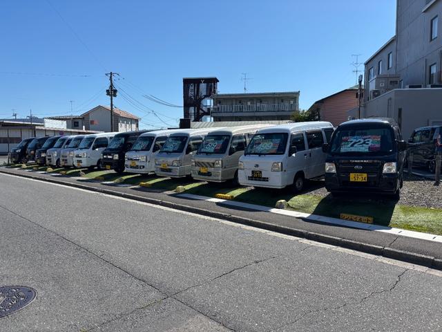 サンバーバン ディアス　マニュアル・切り替え４ＷＤ・走行７６０００ｋｍ・エアコン・パワステ・パワーウィンド・エアＢ・ＡＢＳ・リヤヒーター・純正ドアバイザー・フロアーマット・オーディオ・純正１２インチホイル新品冬タイヤ履き替え（2枚目）