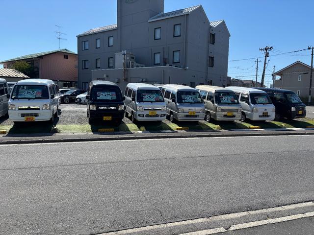 サンバーバン ディアス　マニュアル・切り替え４ＷＤ・走行７６０００ｋｍ・エアコン・パワステ・パワーウィンド・エアＢ・ＡＢＳ・リヤヒーター・純正ドアバイザー・フロアーマット・オーディオ・純正１２インチホイル新品冬タイヤ履き替え（3枚目）